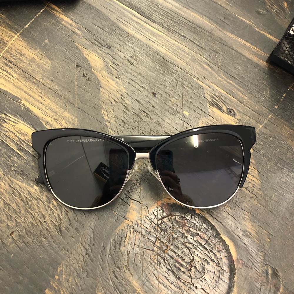Diff Sunglasses, Brand New But Have Been Tried On… - image 3